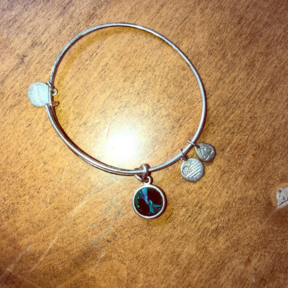 Alex and Ani bracelet - Emerald stone - Silver